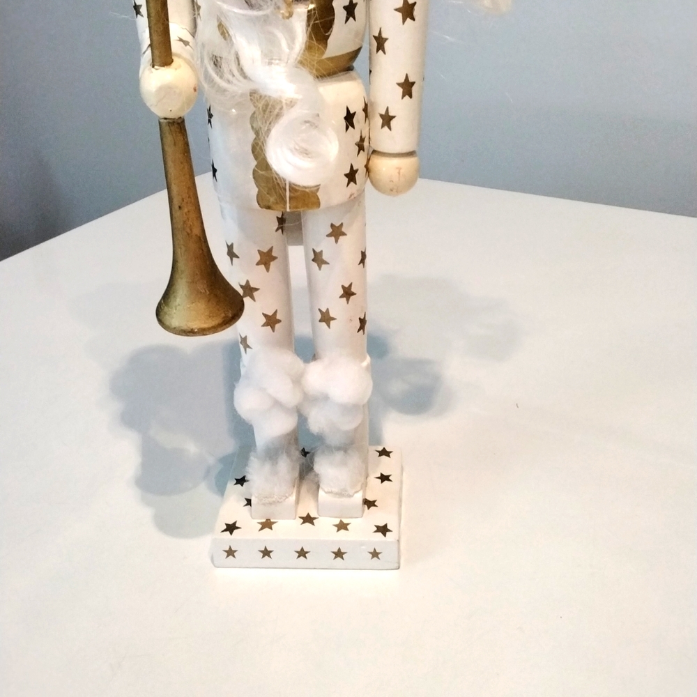 12" Nutcracker from Bombay Company - Picture 3 of 6